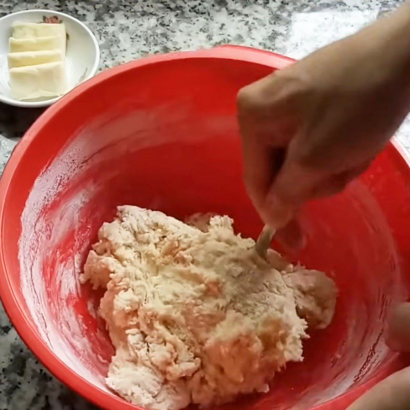 Step 2 Mixing the dough for butter milk bread using a non-stick pan