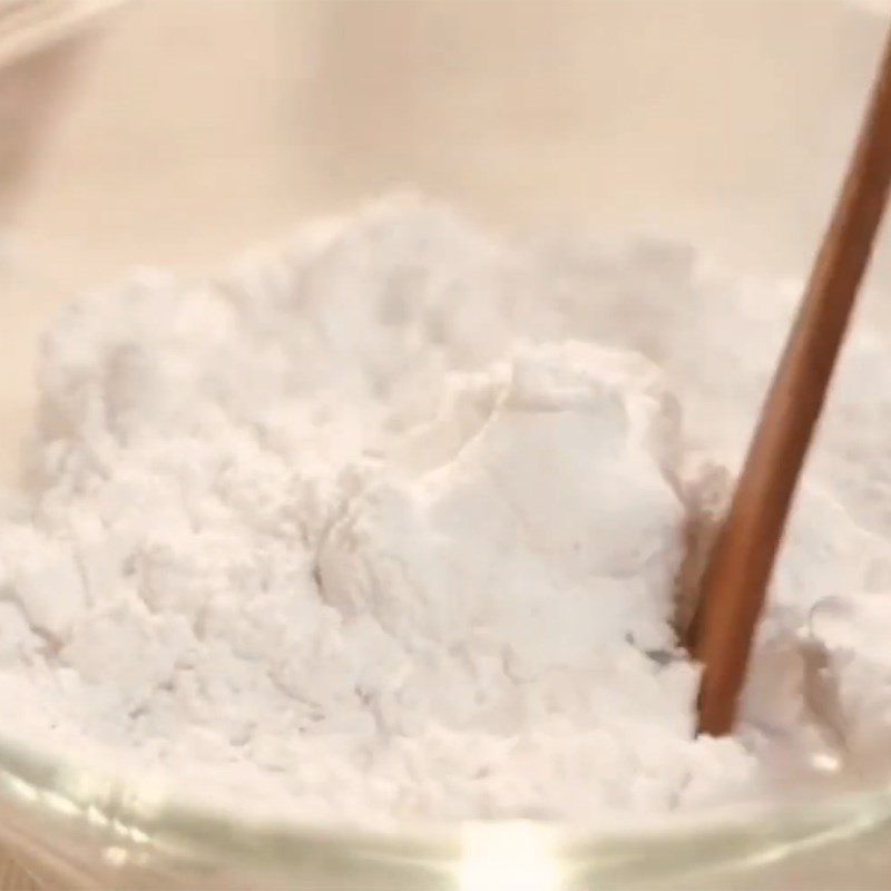 Step 1 Mix the mochi dough for milk tea hot pot
