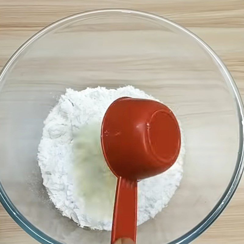 Step 1 Mix the dry ingredients for Doremon pancakes - dorayaki pancakes without baking powder and eggs