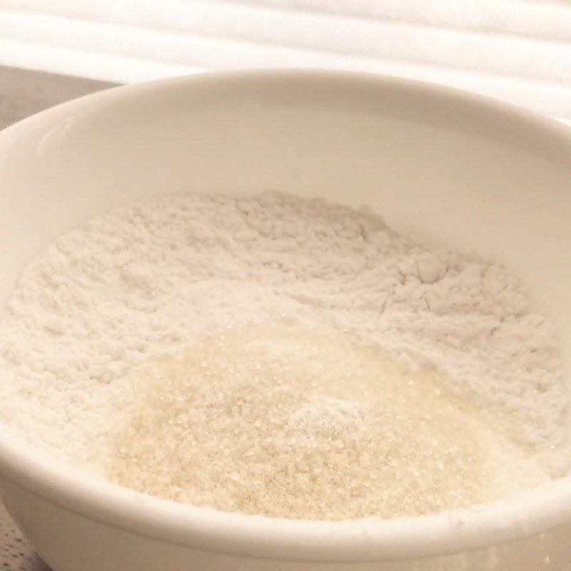 Step 1 Mixing mochi flour for Mochi Milk Tea