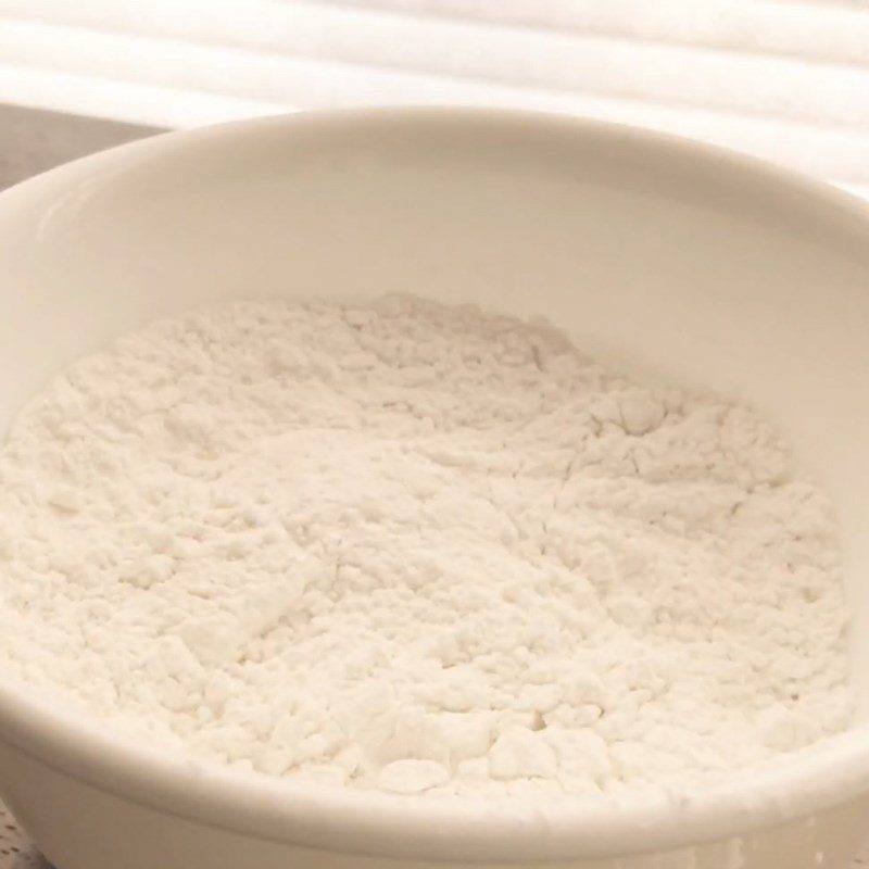 Step 1 Mixing mochi flour for Mochi Milk Tea