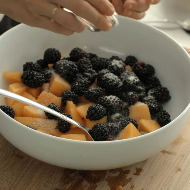 Step 2 Mix fruit sugar for melon raspberry salad