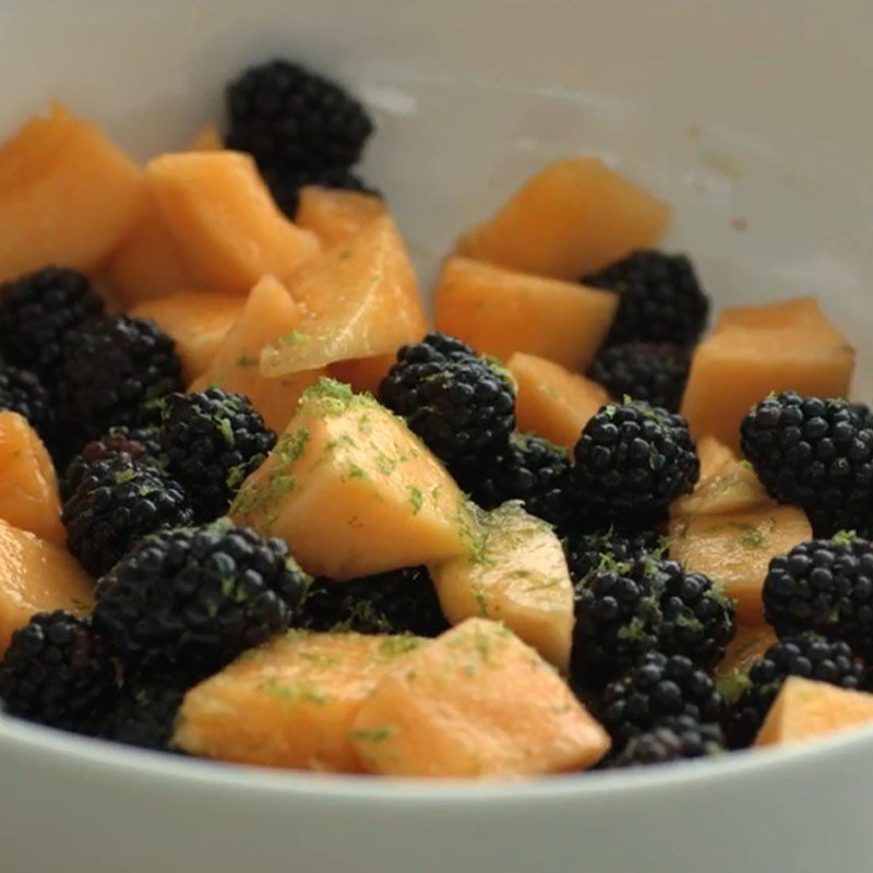 Step 2 Mix fruit sugar for melon raspberry salad