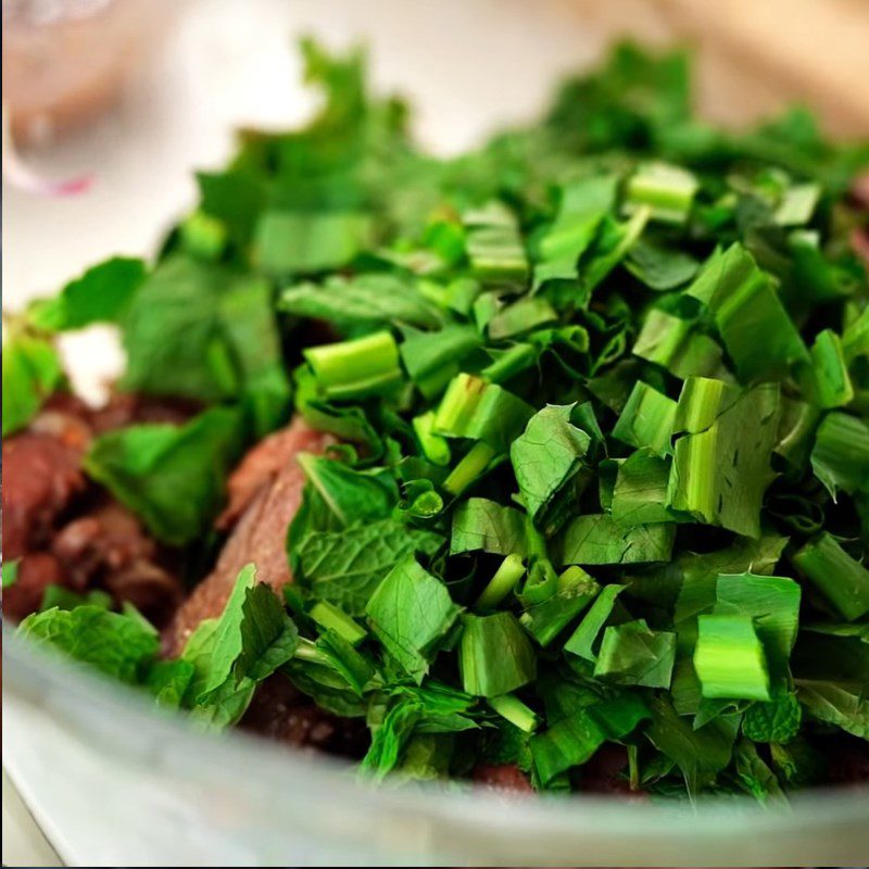 Step 6 Mix the salad Grilled beef salad