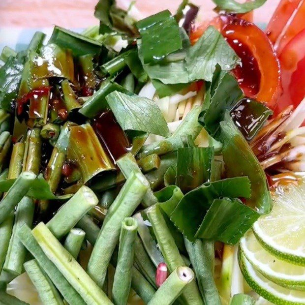 Step 3 Mix the salad Thai papaya salad (Recipe shared by Tiktok Vegetarian Kitchen XANH)