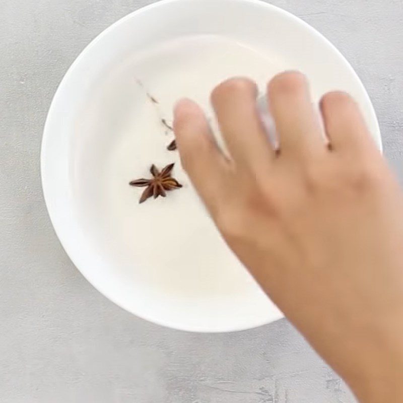 Step 1 Mix the cocoa and coconut milk mixture for Grilled Gan Cake from the Western Region