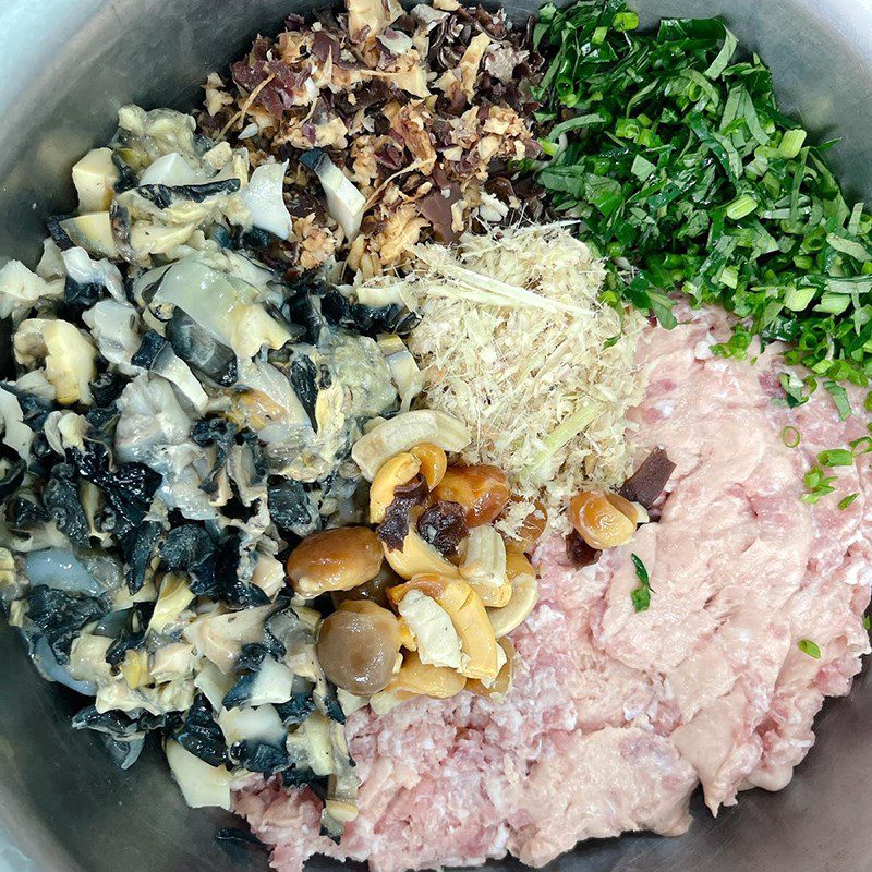 Step 3 Mixing the snail filling