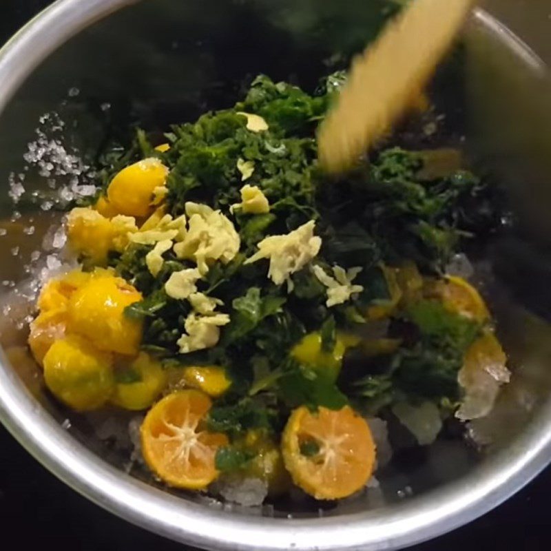 Step 2 Mix the calamondin, rock sugar, and fish mint mixture for calamondin syrup (kumquat) with rock sugar and fish mint