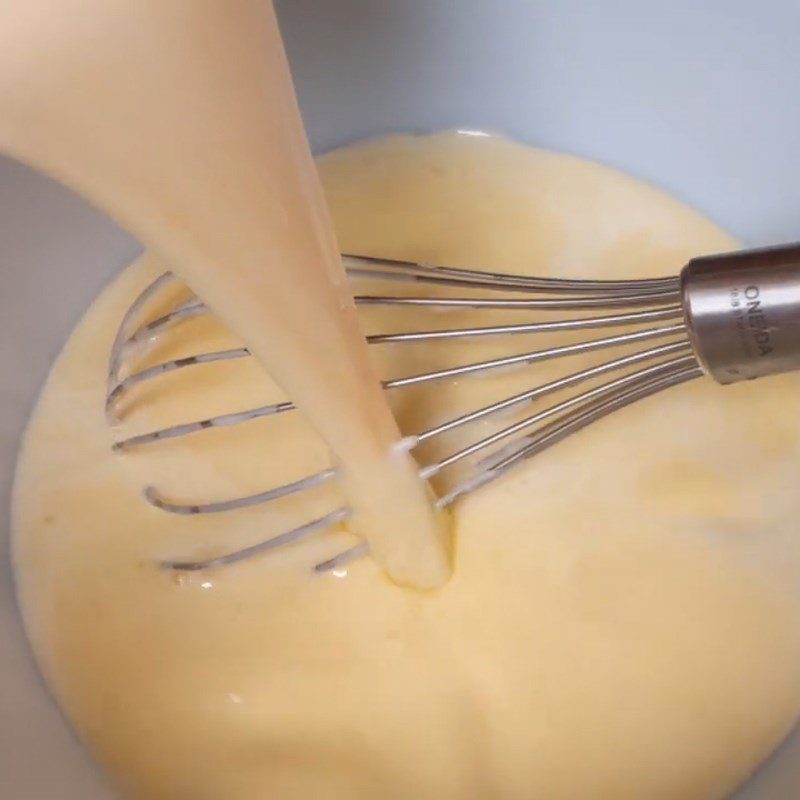 Step 2 Mix the egg cream mixture Egg cream (cold cream)