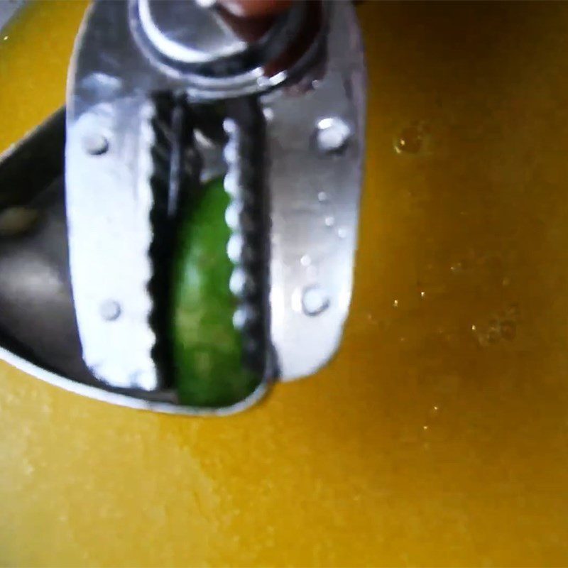 Step 3 Strain passion fruit mango juice