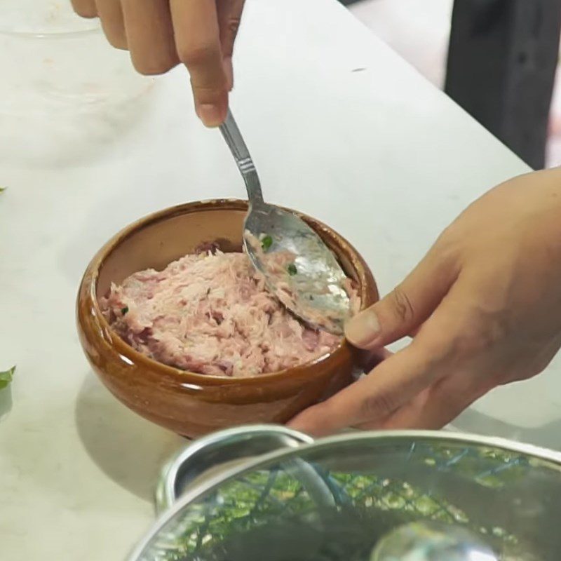 Step 2 Mix the mackerel fish sauce mixture for Mackerel Fish Sauce with Minced Meat
