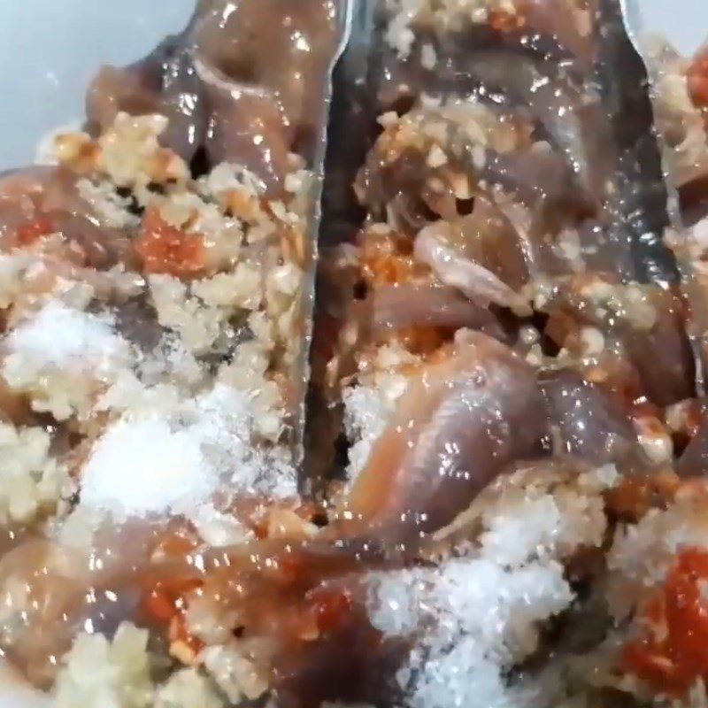 Step 2 Mix the fish sauce Simple fish sauce with garlic and chili