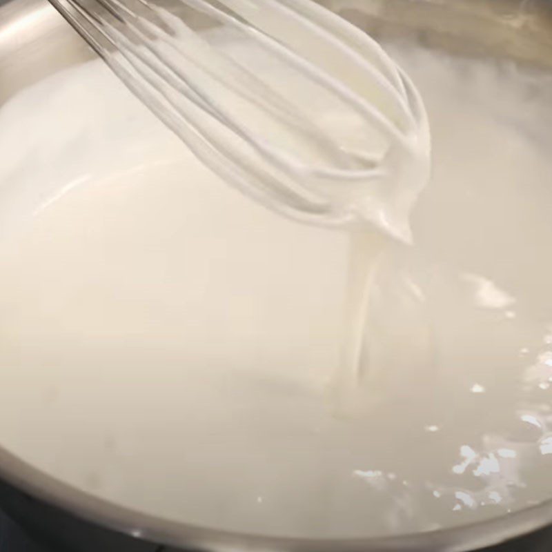 Step 3 Mixing soursop with cream Soursop cream