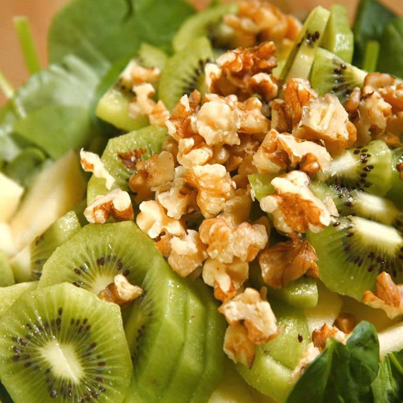 Step 2 Mix the ingredients for Kiwi and Apple Salad