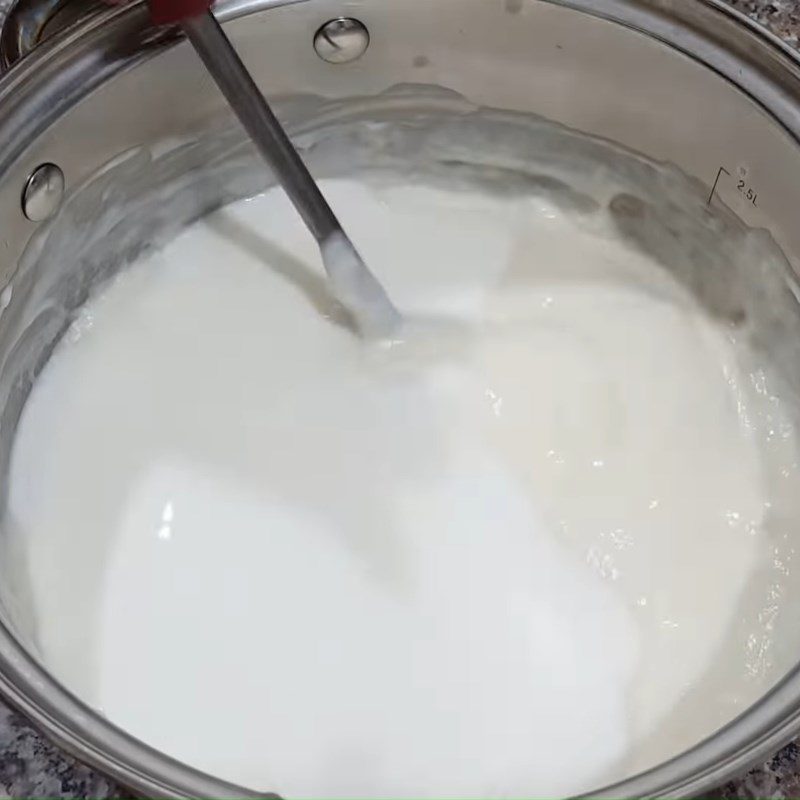 Step 2 Mix the yogurt Fruit yogurt ice cream with coconut milk