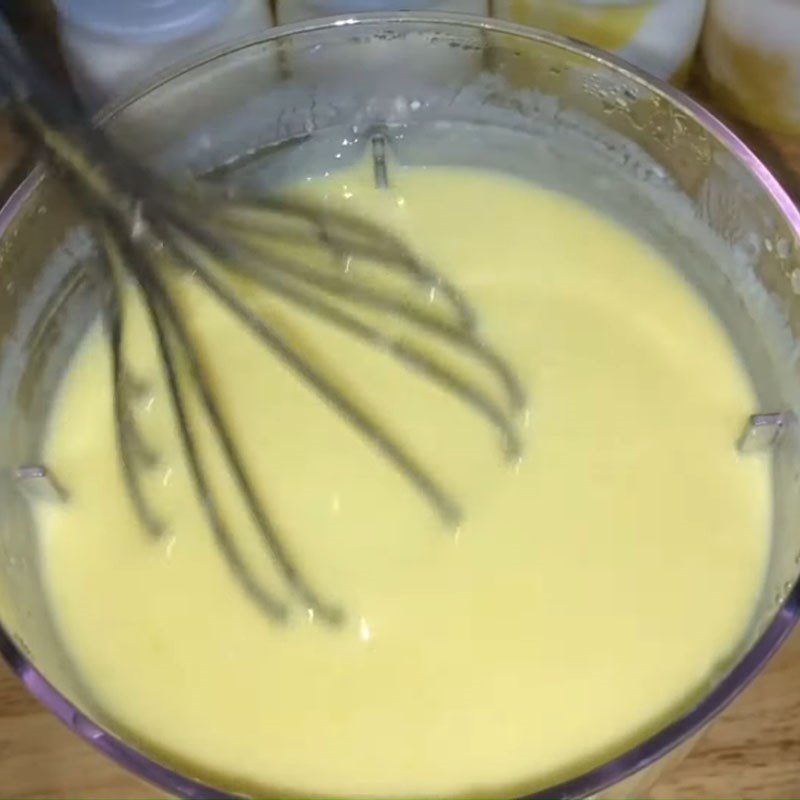 Step 5 Mango yogurt mix Mango yogurt