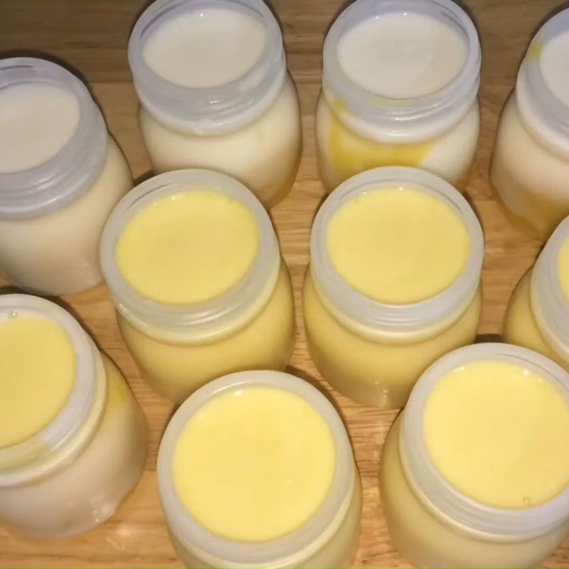 Step 5 Mango yogurt mix Mango yogurt