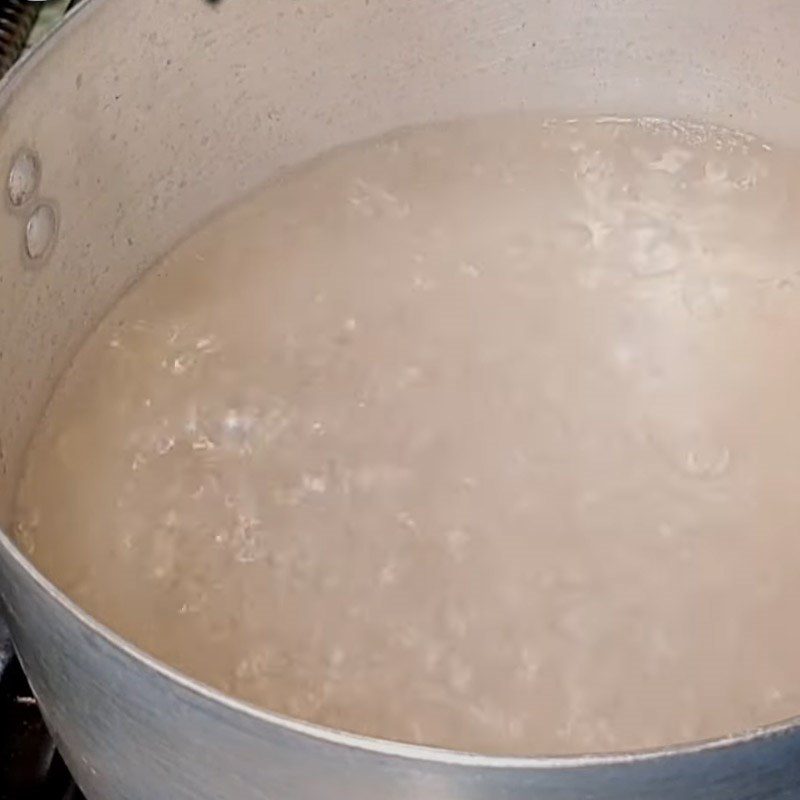 Step 1 Blanch the noodles Vegetarian Beef Stew Noodles