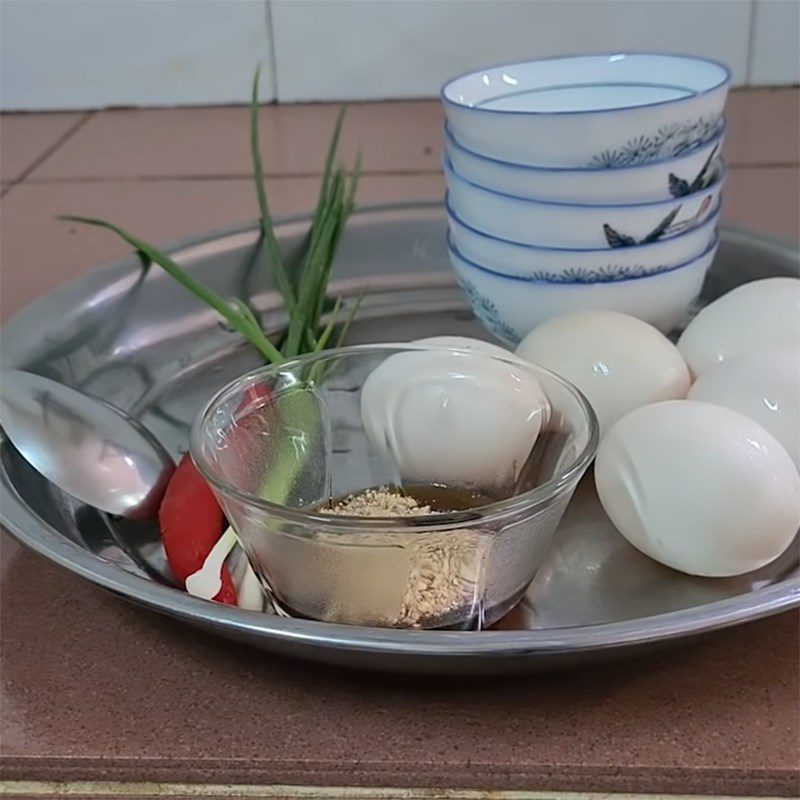 Step 1 Prepare the braising sauce for Stir-fried Braised Eggs