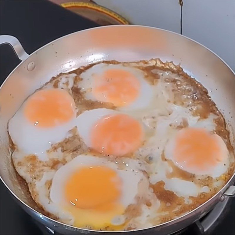 Step 2 Braised eggs Crispy braised eggs