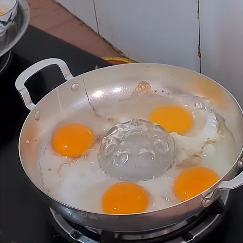 Step 2 Braised eggs Crispy braised eggs