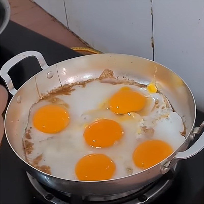 Step 2 Braised eggs Crispy braised eggs