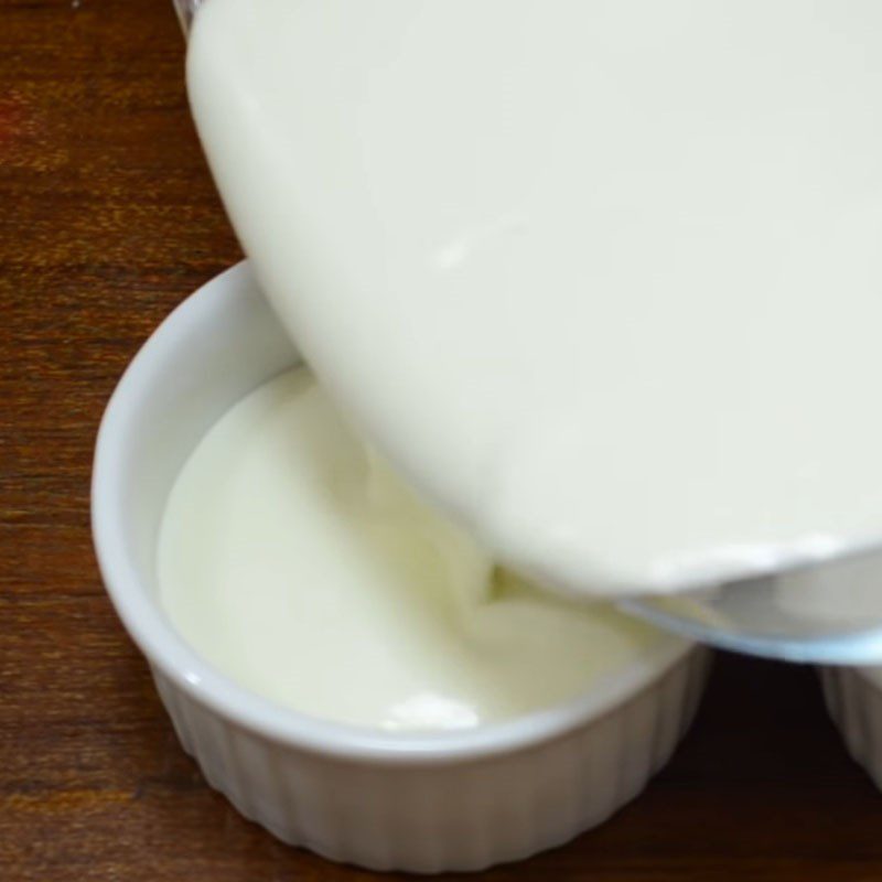 Step 3 Fermenting yogurt Yogurt from powdered milk without using starter yogurt