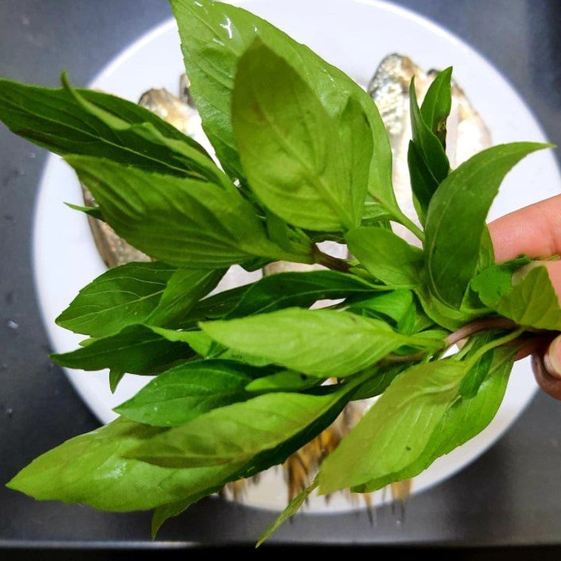 Step 2 Marinate the fish Grilled sardines with basil using an air fryer