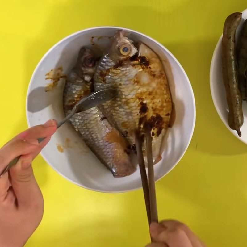 Step 2 Marinate the fish Fish in tamarind sauce