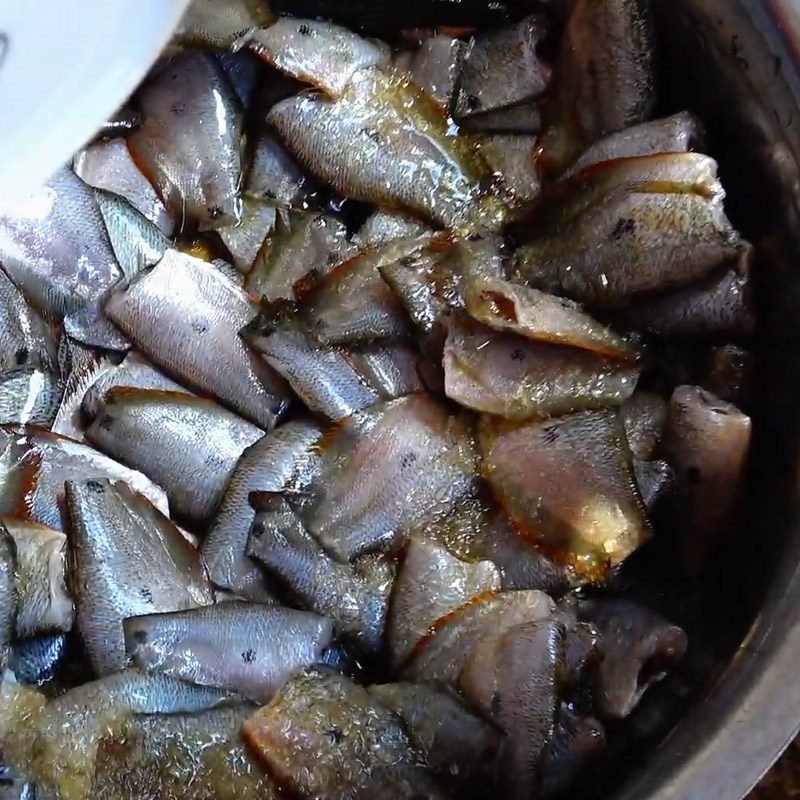 Step 2 Marinating fish Dried butterfly fish