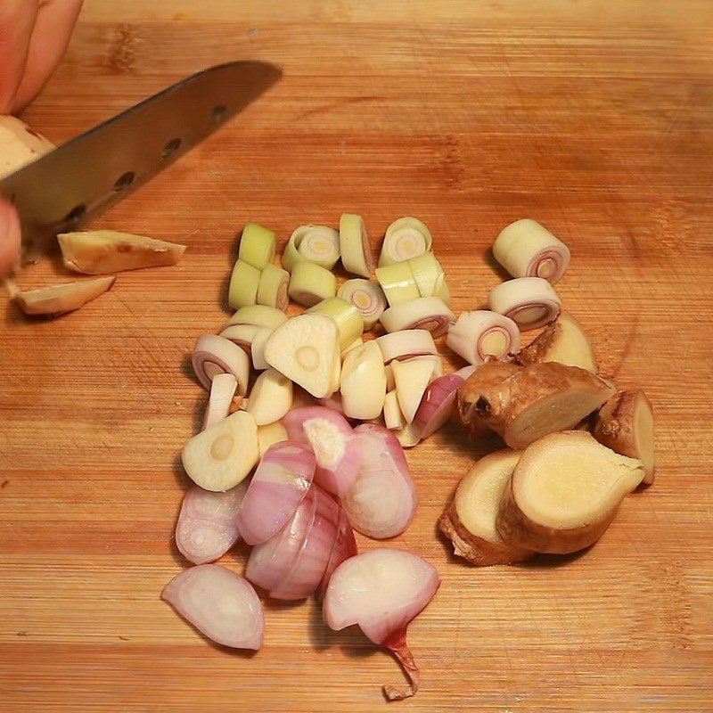 Step 2 Marinate the fish Grilled tilapia with galangal