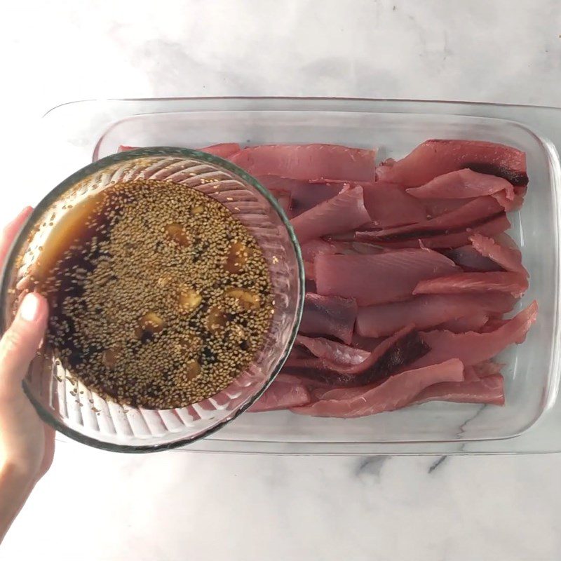 Step 3 Marinate the dried tuna