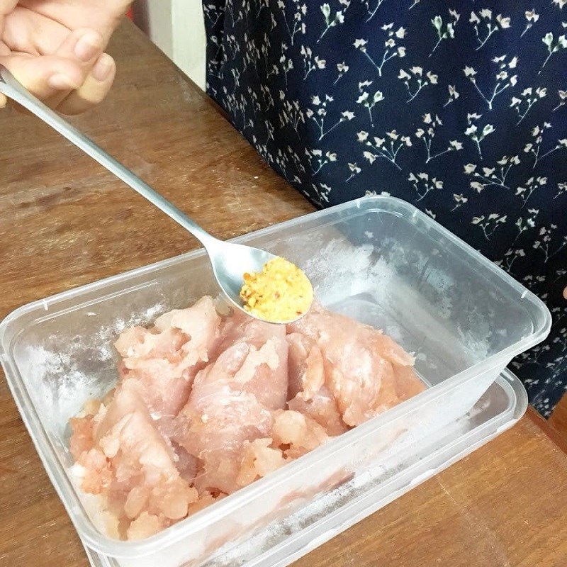 Step 2 Marinate fish paste Fish paste