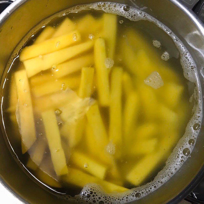 Step 3 Marinate with sugar Sweet potato jam