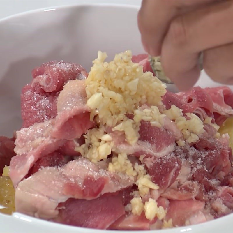 Step 3 Marinate beef tendon for sour spicy beef tendon soup
