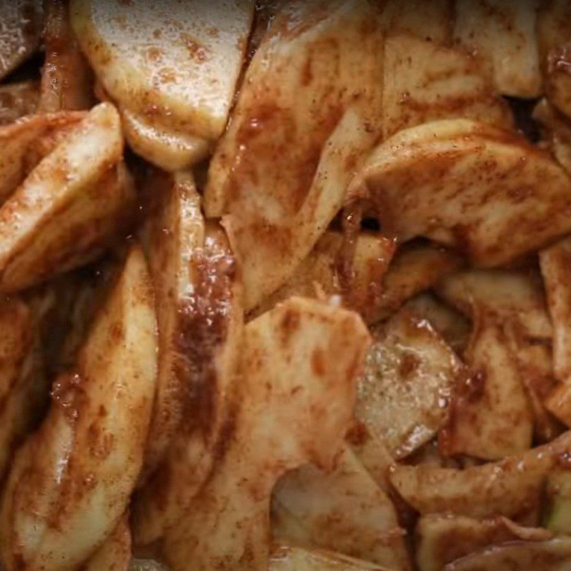 Step 3 Marinate Apples Vegan Apple Pie