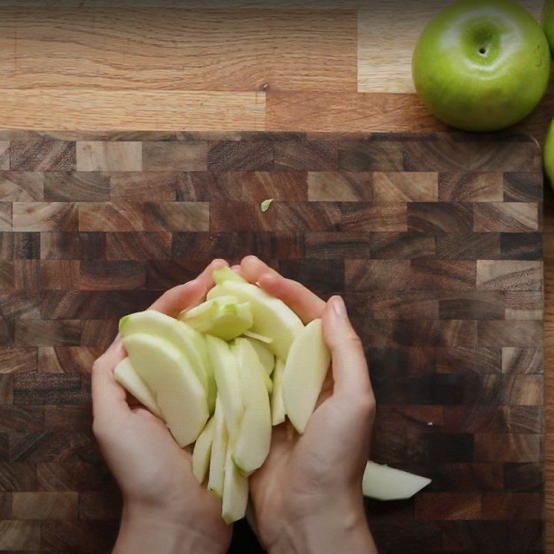 Step 3 Marinate Apples Vegan Apple Pie