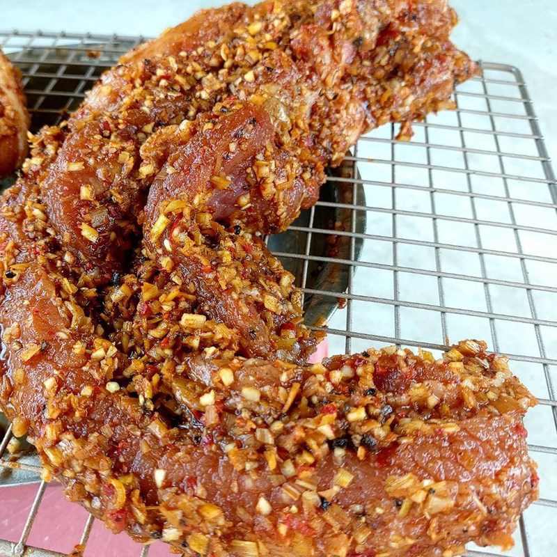 Step 2 Marinating the meat Dried pork belly in sunlight