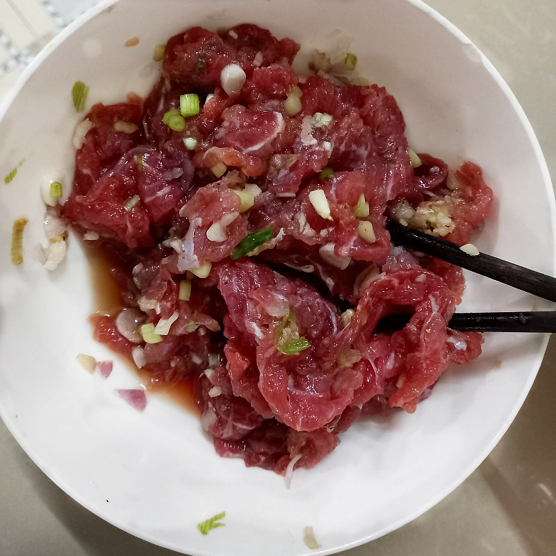 Step 2 Marinate the beef Beef tomato soup aroma