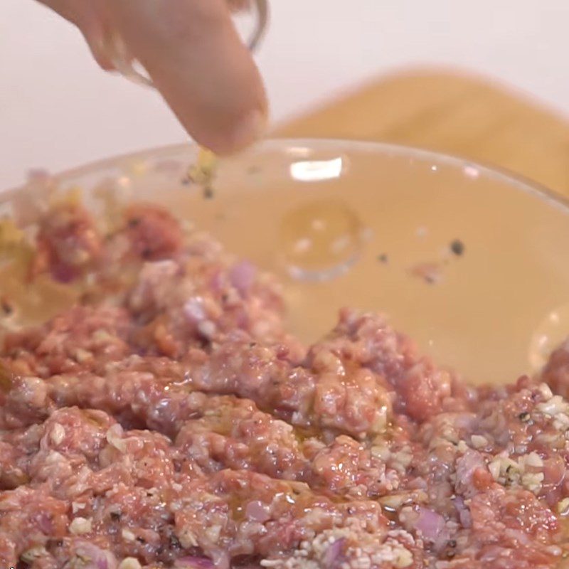 Step 4 Marinate the pigeon meat Pigeon rice