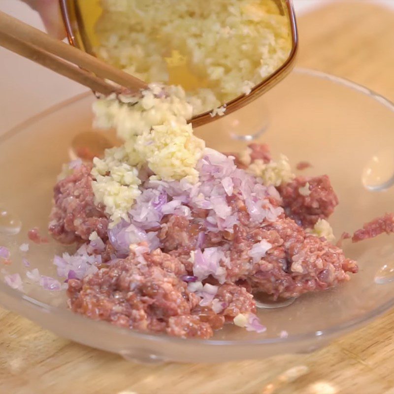 Step 4 Marinate pigeon meat Pigeon rice