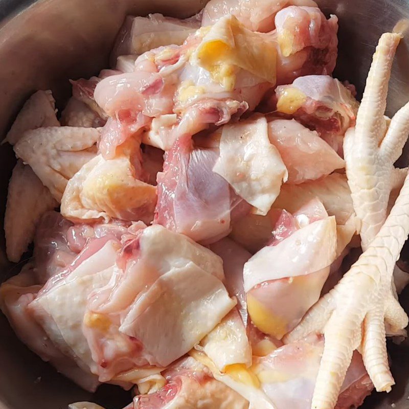 Step 2 Marinating chicken Chicken hotpot with giang leaves