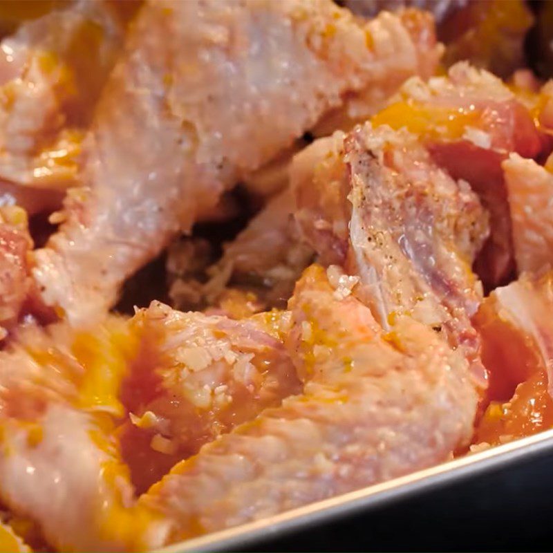 Step 2 Marinate the chicken for Chicken Hotpot with Rice Wine