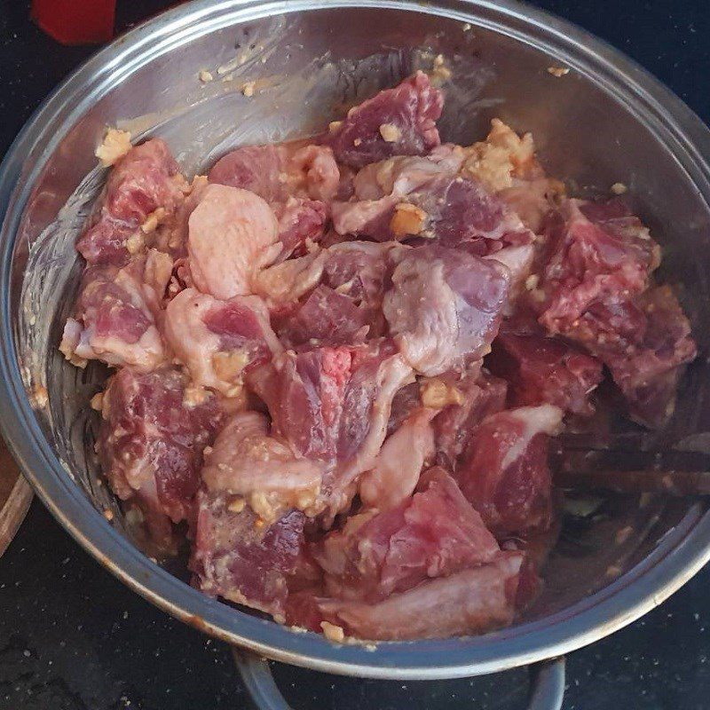 Step 3 Marinate the duck meat Duck cooked with fermented tofu (Recipe shared by a user)