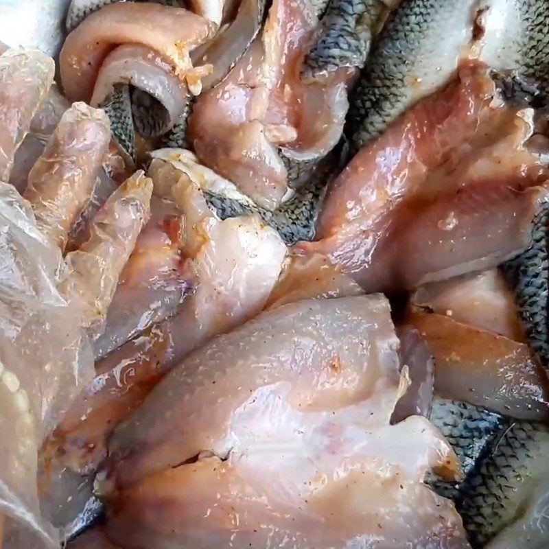 Step 3 Marinate and dry the fish
