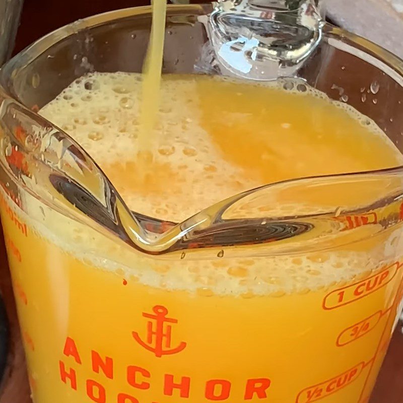 Step 2 Squeeze the orange juice Pineapple orange juice