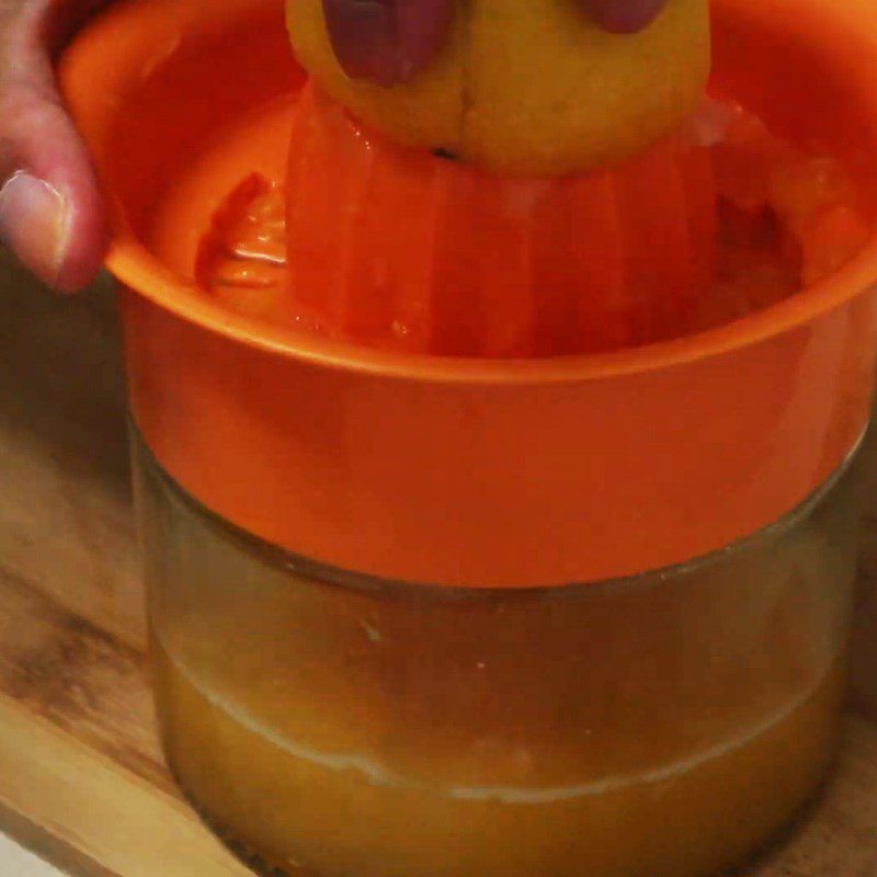 Step 1 Squeeze orange and lemon juice Honey Orange Juice