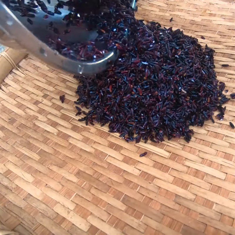 Step 1 Wash and Dry the Sticky Black Rice Sticky Rice with Coconut Milk