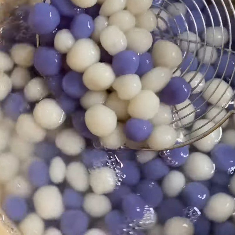 Step 3 Forming balls and boiling Blue pea flower dessert