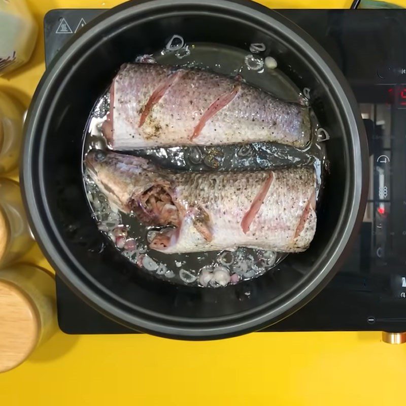 Step 5 Steaming Fish for Snakehead Fish Porridge